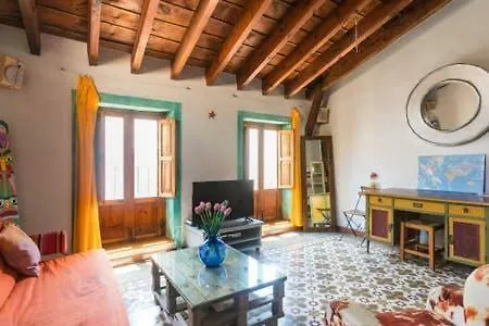 Large Flat Old Town Apartman